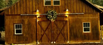 Maggie’s Barn & Bunkhouse