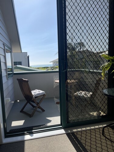 Seaside Studio Apartment with sea view deck