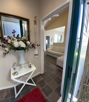 Interior - Seaside Studio Apartment with sea view deck (Ohope)