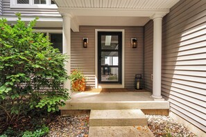 تفاصيل الفندق من الخارج