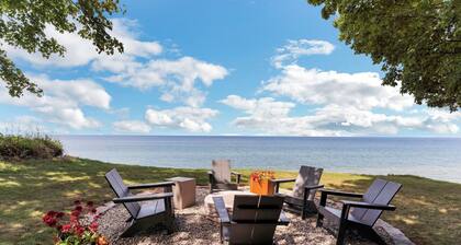 Zzz's by the C: Grateful Gatherings & Lakeside Feasts – Celebrate Thanksgiving Here!