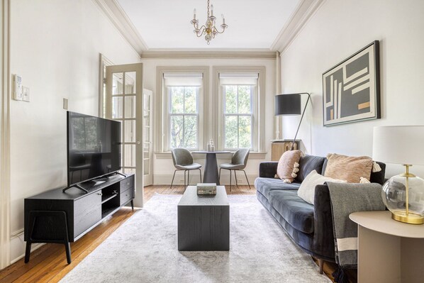 TV, stereo - Luxe Logan Circle 1BR w/ W/D, close to U Street, Metro, by Blueground (Washington, D.C.)