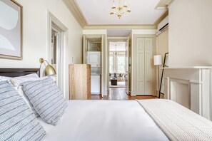 1 bedroom, iron/ironing board, WiFi, bed sheets - Luxe Logan Circle 1BR w/ W/D, close to U Street, Metro, by Blueground (Washington, D.C.)