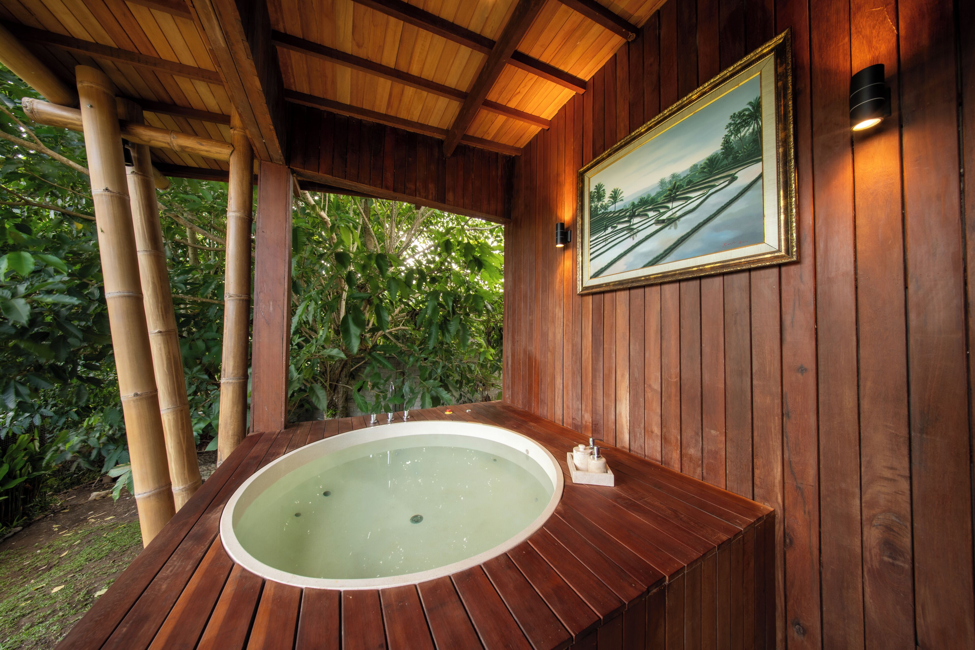 Songket Room | Baño | Artículos de higiene personal gratuitos, secador de pelo y albornoces