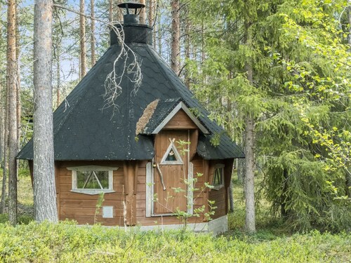 Lauri 4 pieni by Interhome