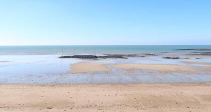 Le Coquelicot by Interhome