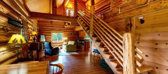 The Log Cabin - Perfect Haven in the Woods Near Stevenson