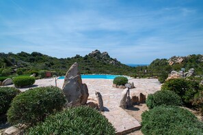 Pool - Villetta "Li Rocchi" with Sea View, Pool, Hot Tub, Wi-Fi, AC, and Garden (Costa Paradiso)