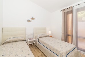 3 bedrooms, free WiFi, bed sheets - Villa "Aloe 2" with Mountain & Sea Views, Wi-Fi, A/C, Hot Tub (Costa Paradiso)