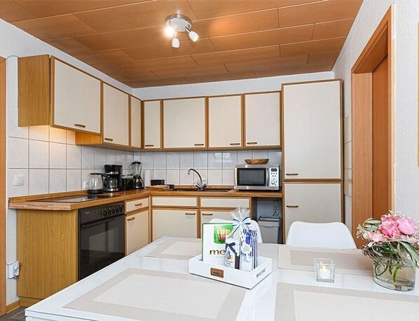 Fridge, microwave, oven