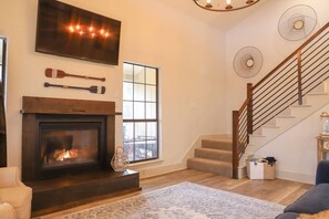 Interior - Hideaway in our 3 story home! GameRoom, great view (Lago Vista)