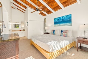 1 bedroom, iron/ironing board, WiFi, bed sheets - Beautiful, Airy 1 Br 1.5 Ba Condo Golf Course View, Pool, Hot tub (209A) (Princeville)