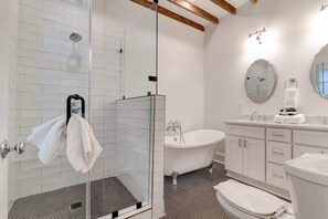 Hair dryer, towels