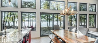 Sandy beach house property in Ottawa Valley