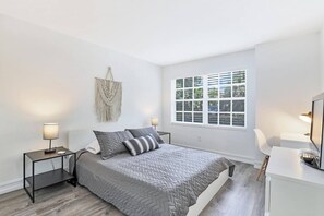 2 bedrooms, desk, iron/ironing board, travel crib
