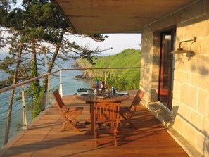 Outdoor dining - Apartment for 6 persons with a gorgeous sea view (ST CAST LE GUILDO)