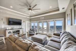 Televisión de pantalla plana, reproductor de DVD