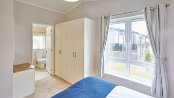 3 chambres, fer et planche Ă repasser, Wi-Fi, draps fournis