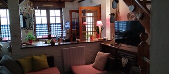 A la bonne franquette Family home rated 3-star furnished accommodation.