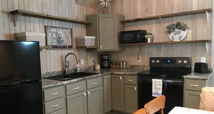 Stonehaven Cottages - "The Birchview Suite Duplex - Lower Level"