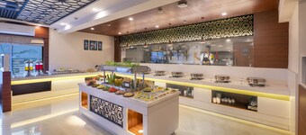 ลอร์ดส์ อีโค อินน์ ราชคอต ชาปาร์