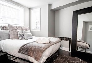 1 Schlafzimmer, Bügeleisen/Bügelbrett, Reisekinderbett, WLAN