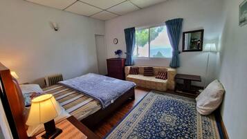 2 多间卧室、办公桌、熨斗/熨衣板、免费 WiFi