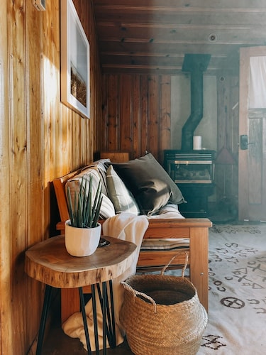 Bowerbird Beach Camp Cabin #3