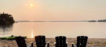 Bowerbird Beach Camp Cabin #4