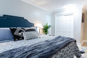 2 bedrooms, iron/ironing board, free WiFi, bed sheets