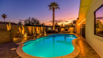 Piscine extérieure, piscine chauffée