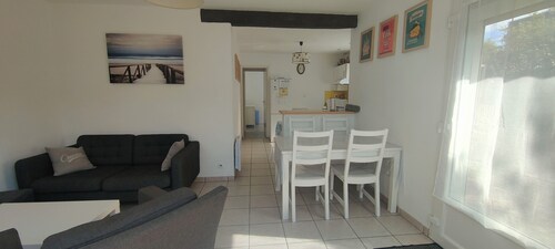 56186 000688 FL House with garden and private parking near beach/town center