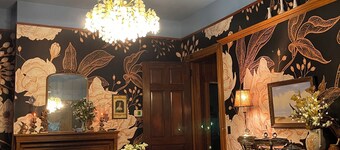 The Vintage Inn Boutique ~ Bed and Breakfast and Vintage Shop.