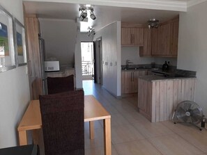 Mikrowelle, Kochgeschirr/Geschirr/Besteck