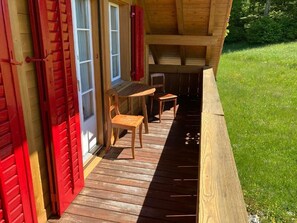 Outdoor dining - Burdock (Mamishaus)