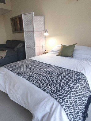 1 bedroom, iron/ironing board, free WiFi, bed sheets