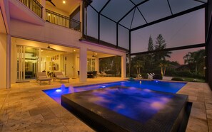 Piscine extérieure, piscine chauffée