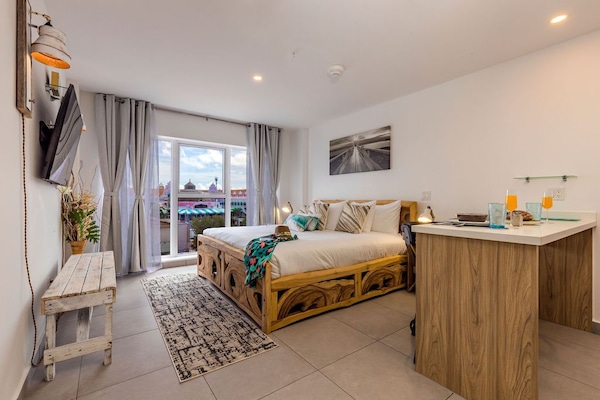 Strykjärn/strykbräda, gratis wi-fi och sängkläder