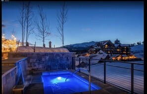 Indoor pool, outdoor pool - Ski In - Ski Out, Two-Bedroom Breckenridge Residence on Peak 8, Corner unit (Breckenridge)