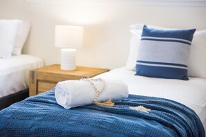 5 bedrooms, iron/ironing board