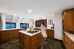 Microwave, oven, dishwasher