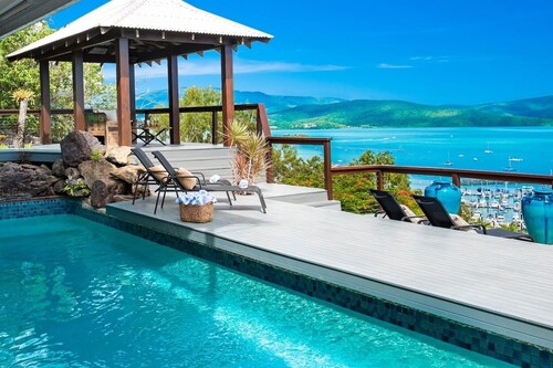 Ocean View 5 Bedroom Holiday Home | Perfect Whitsundays Escape