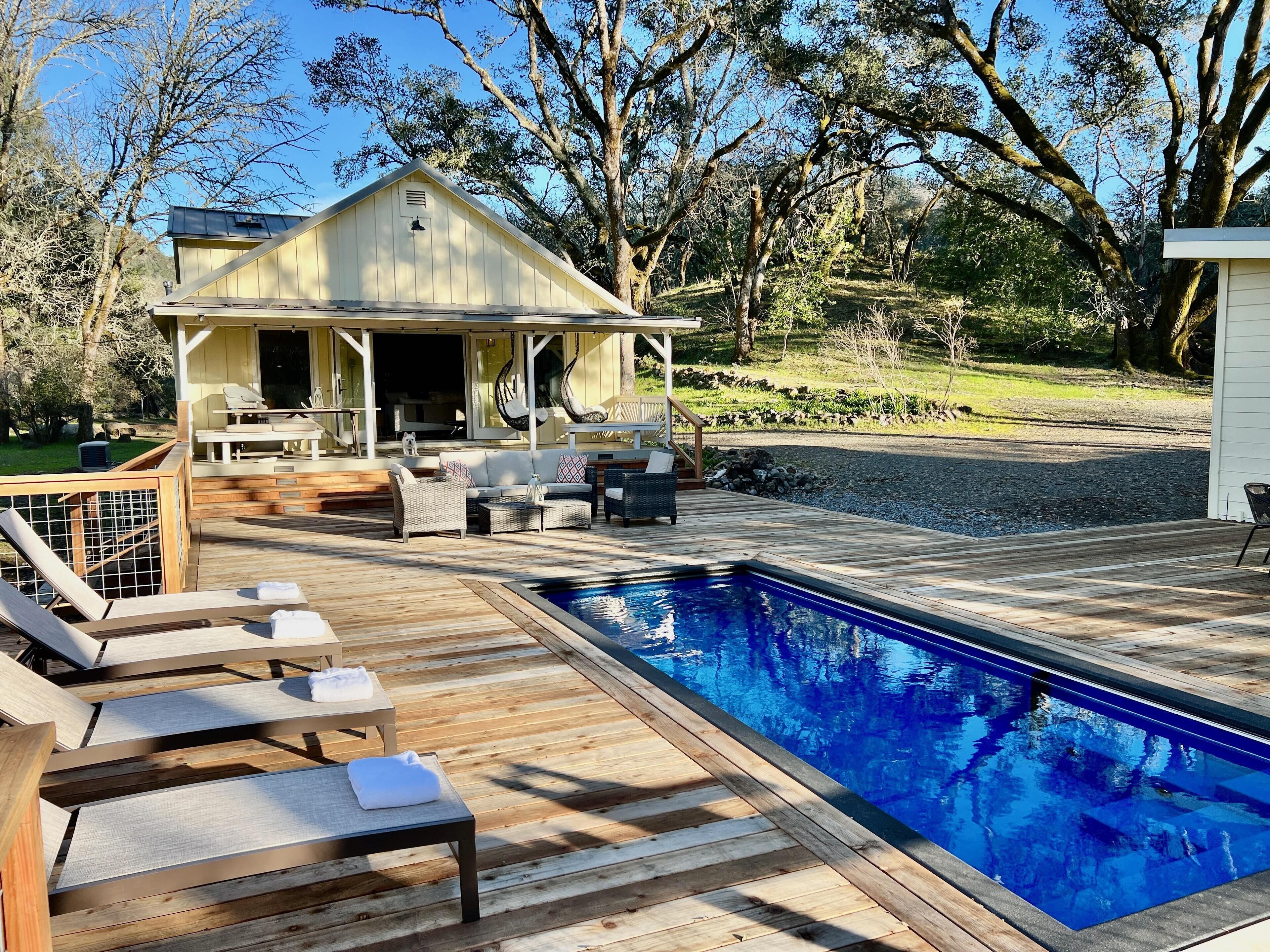 Cool, LUX Family Cottage in Calistoga's Western Hills