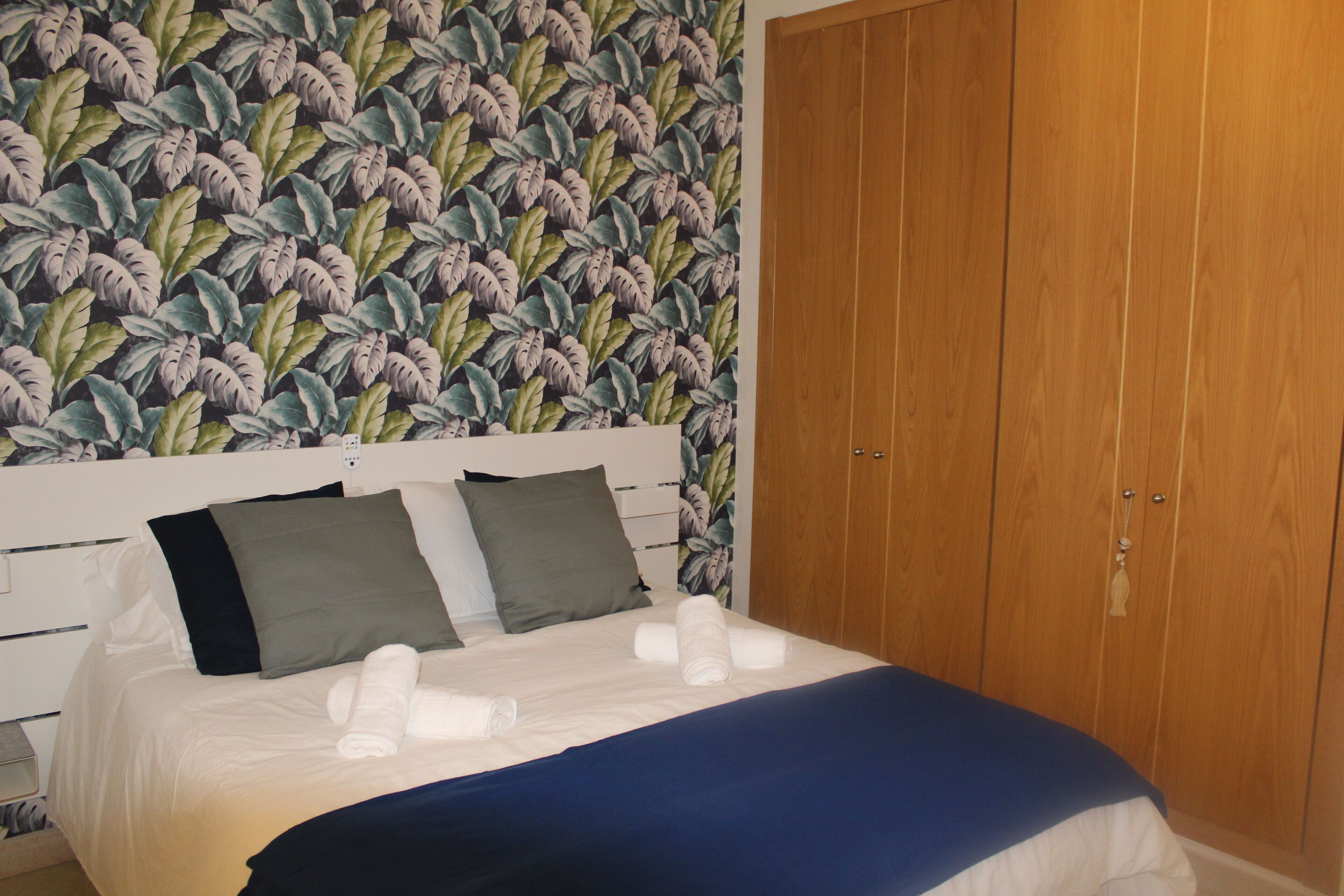 1 slaapkamer, een strijkplank/strijkijzer, reisbedje, gratis wifi