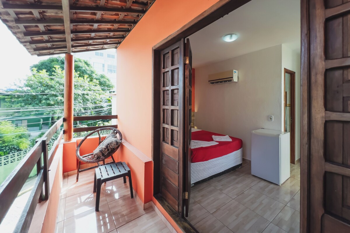 Minibar y ropa de cama 