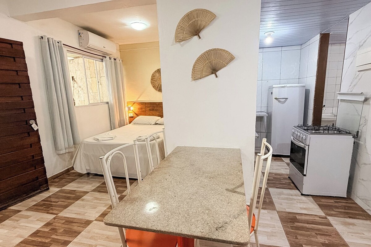 Minibar y ropa de cama 