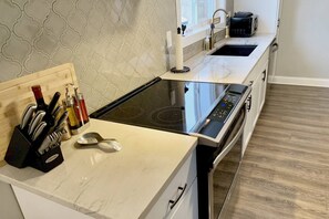 Fridge, microwave, oven, stovetop - Private 2BR Hermann Home w/ Deck + Trolley Pickup - Great Event-Ready Stay! (Hermann)