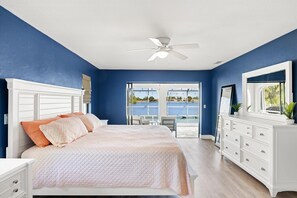 4 slaapkamers, een strijkplank/strijkijzer, gratis wifi, beddengoed