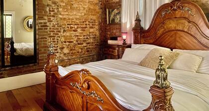 The lofts at Court Square- Historical brick town square