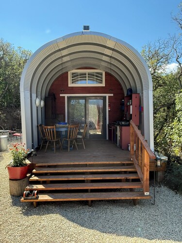 Sheep Camp - Steel and Wool Rustic Hideaway